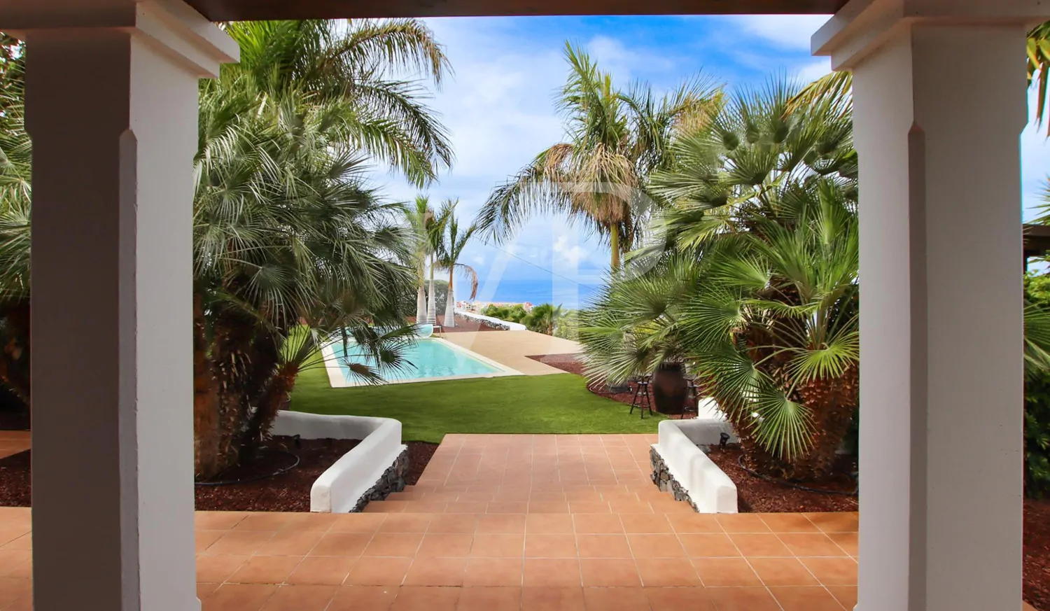 Edle Finca mit Panoramablick und privatem Pool