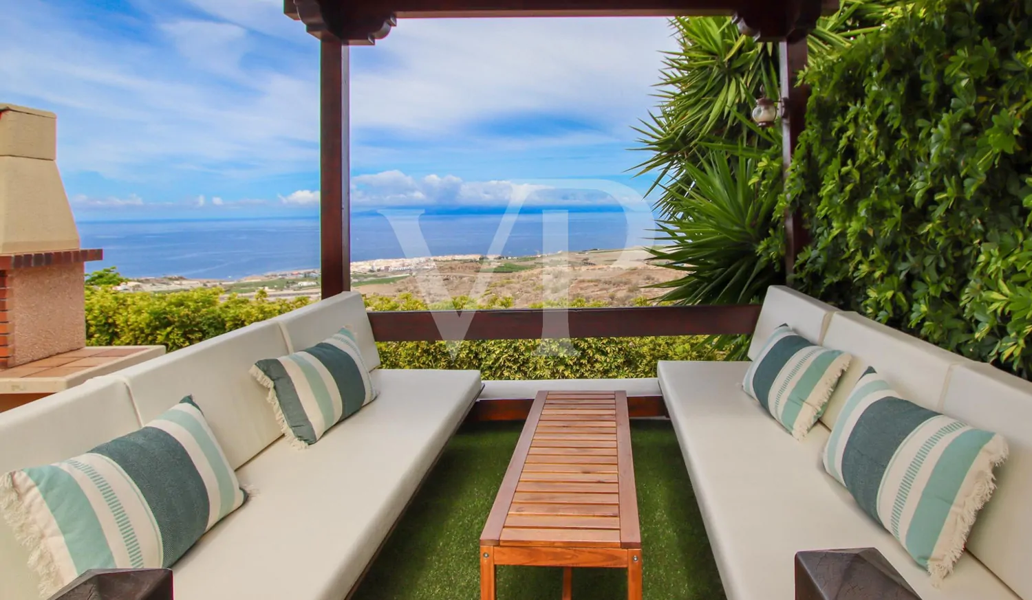 Edle Finca mit Panoramablick und privatem Pool