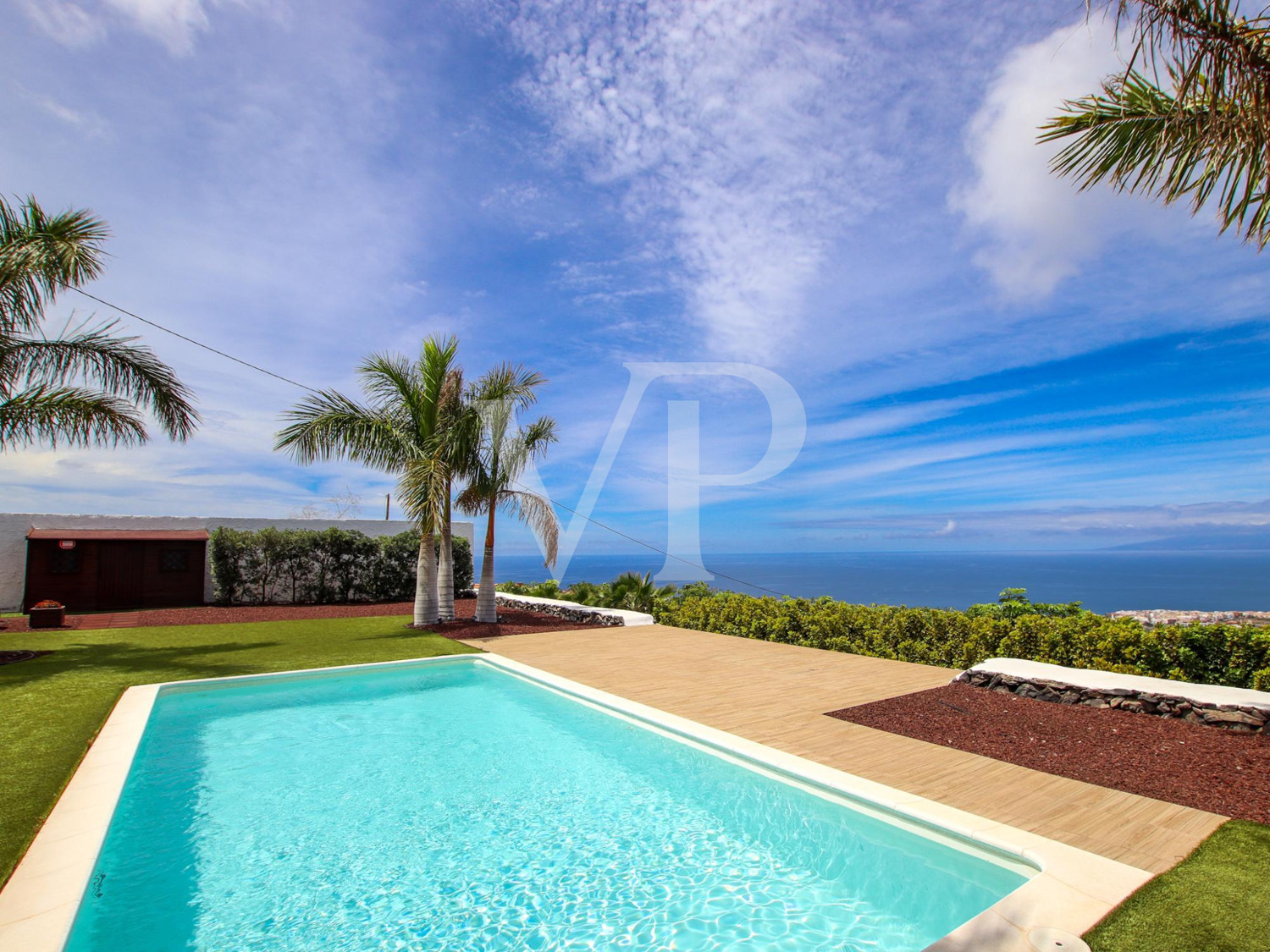 Precious finca with panoramic views and private pool