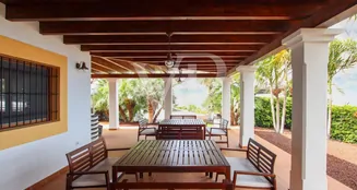 von_poll_real_estate_property_ES243184836_image_20