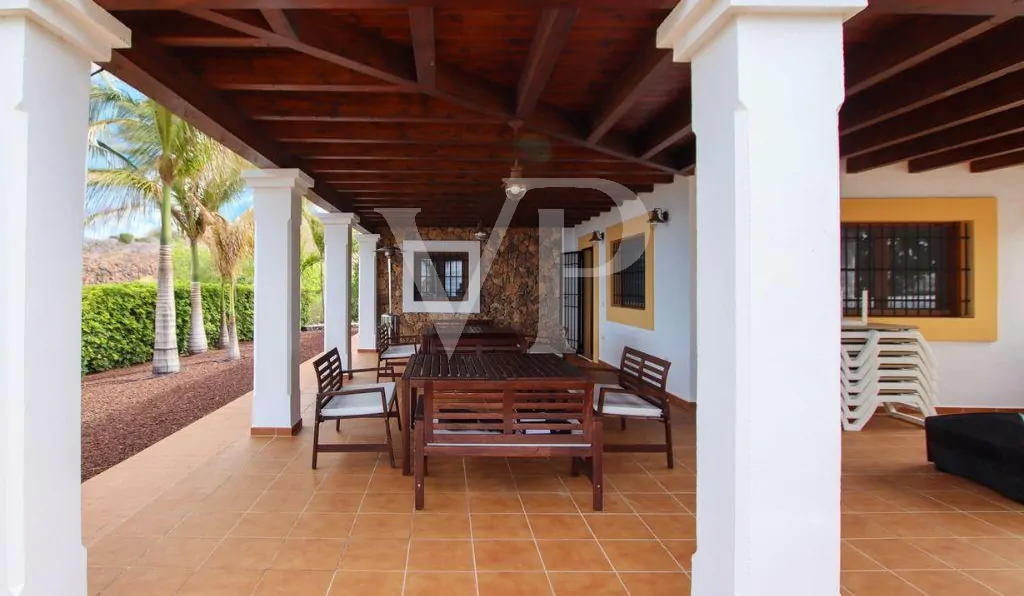 Edle Finca mit Panoramablick und privatem Pool