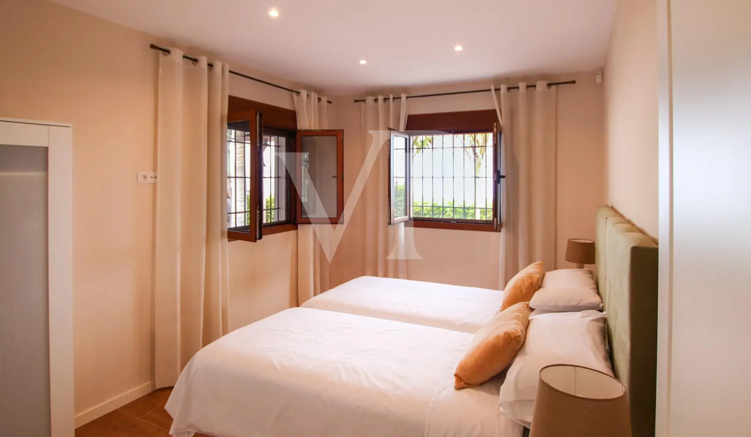 Edle Finca mit Panoramablick und privatem Pool