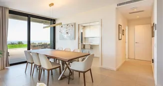 von_poll_real_estate_property_ES243184838_image_177