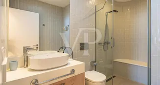 von_poll_real_estate_property_ES243184838_image_225