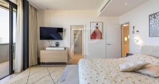 von_poll_real_estate_property_ES243184838_image_231