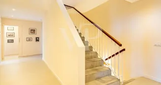 von_poll_real_estate_property_ES243184838_image_219