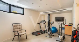 von_poll_real_estate_property_ES243184838_image_218