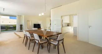 von_poll_real_estate_property_ES223184024_image_128