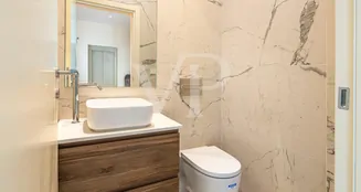 von_poll_real_estate_property_ES223184024_image_140