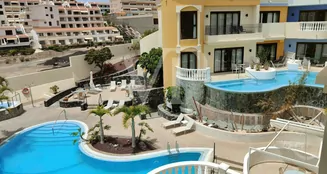 von_poll_real_estate_property_ES243184882_image_10