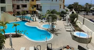 von_poll_real_estate_property_ES243184882_image_9