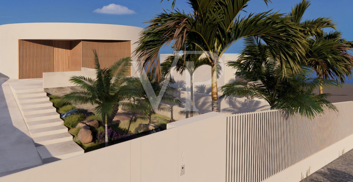 Plot with license to build the house of your dreams