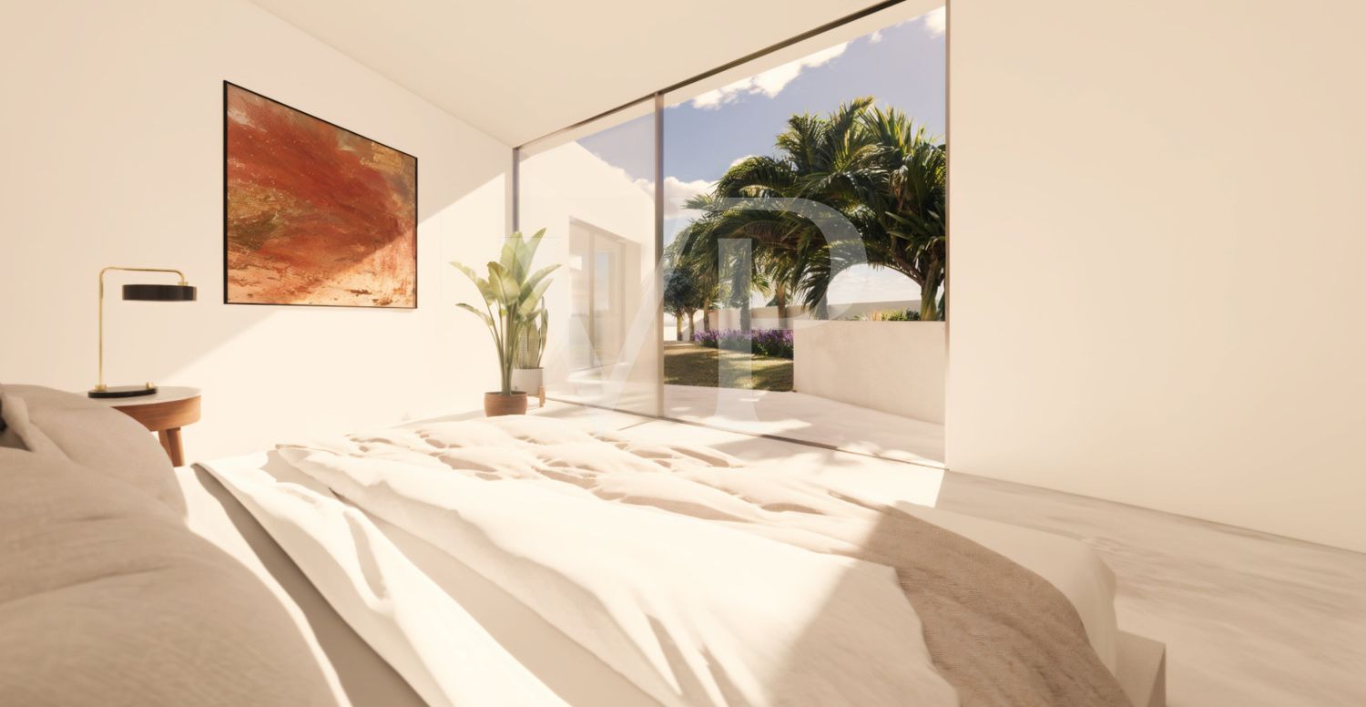 Plot with license to build the house of your dreams