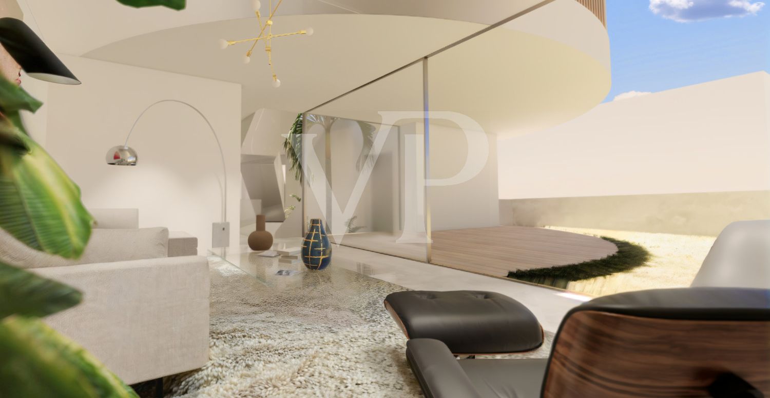Plot with license to build the house of your dreams