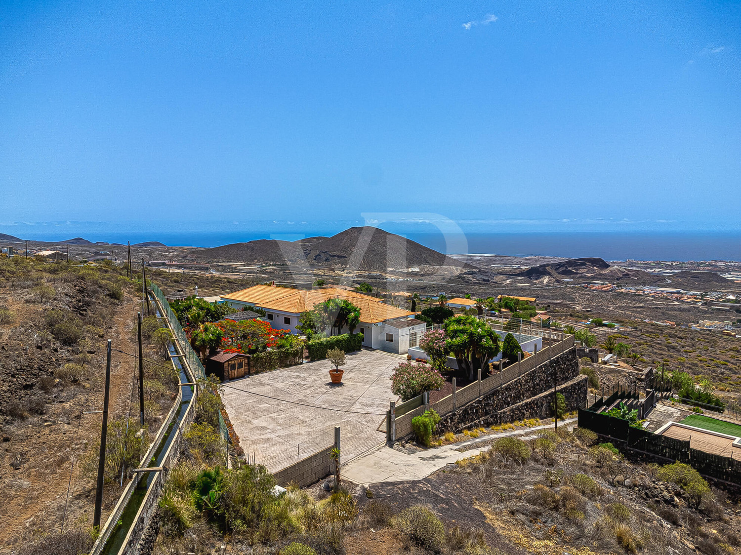 Finca de ensueño con vistas de ensueño y piscina privada - ¡Una verdadera joya en Tenerife!