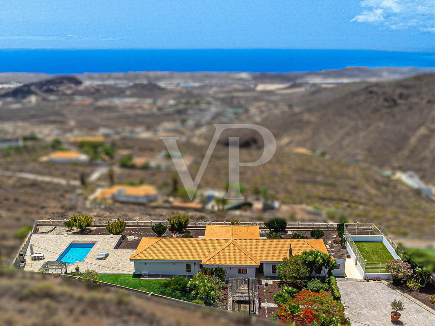 Finca de ensueño con vistas de ensueño y piscina privada - ¡Una verdadera joya en Tenerife!