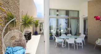 von_poll_real_estate_property_ES243184988_image_4