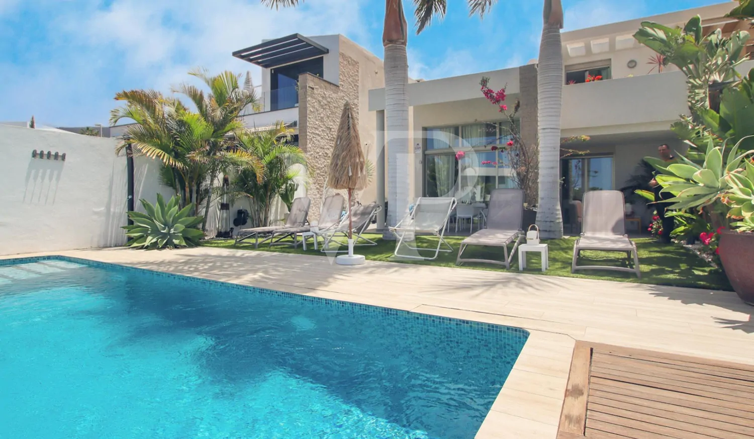 Perfect luxury lifestyle property in La Caleta