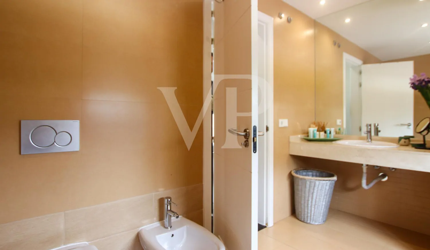 Perfect luxury lifestyle property in La Caleta