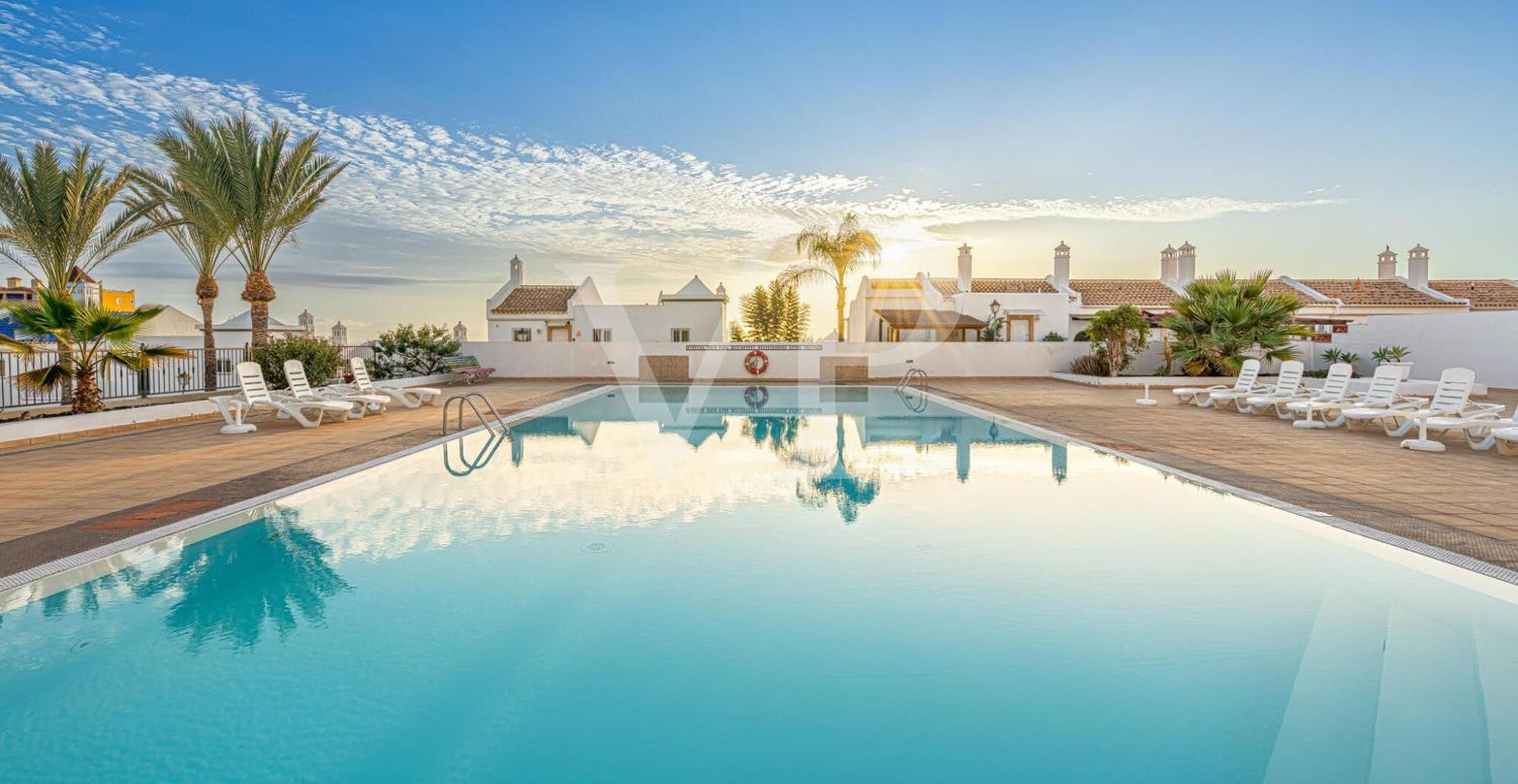 Magnificent ground floor apartment with views in Playa Paraíso
