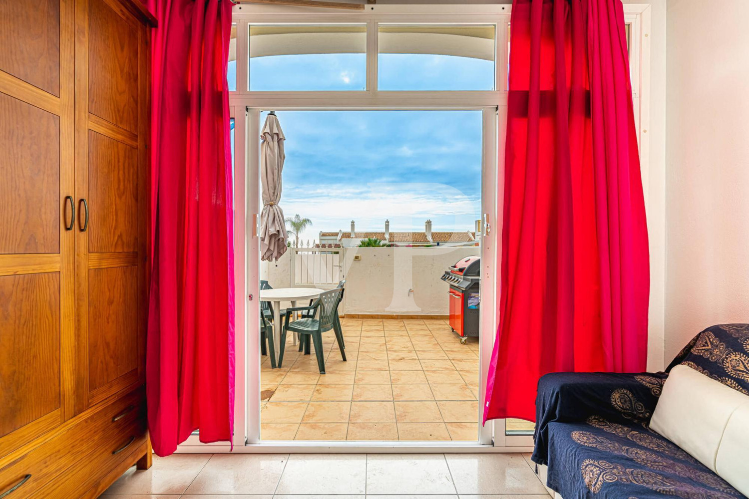 Bezaubernde Erdgeschosswohnung mit schönen Blick in Playa Paraiso