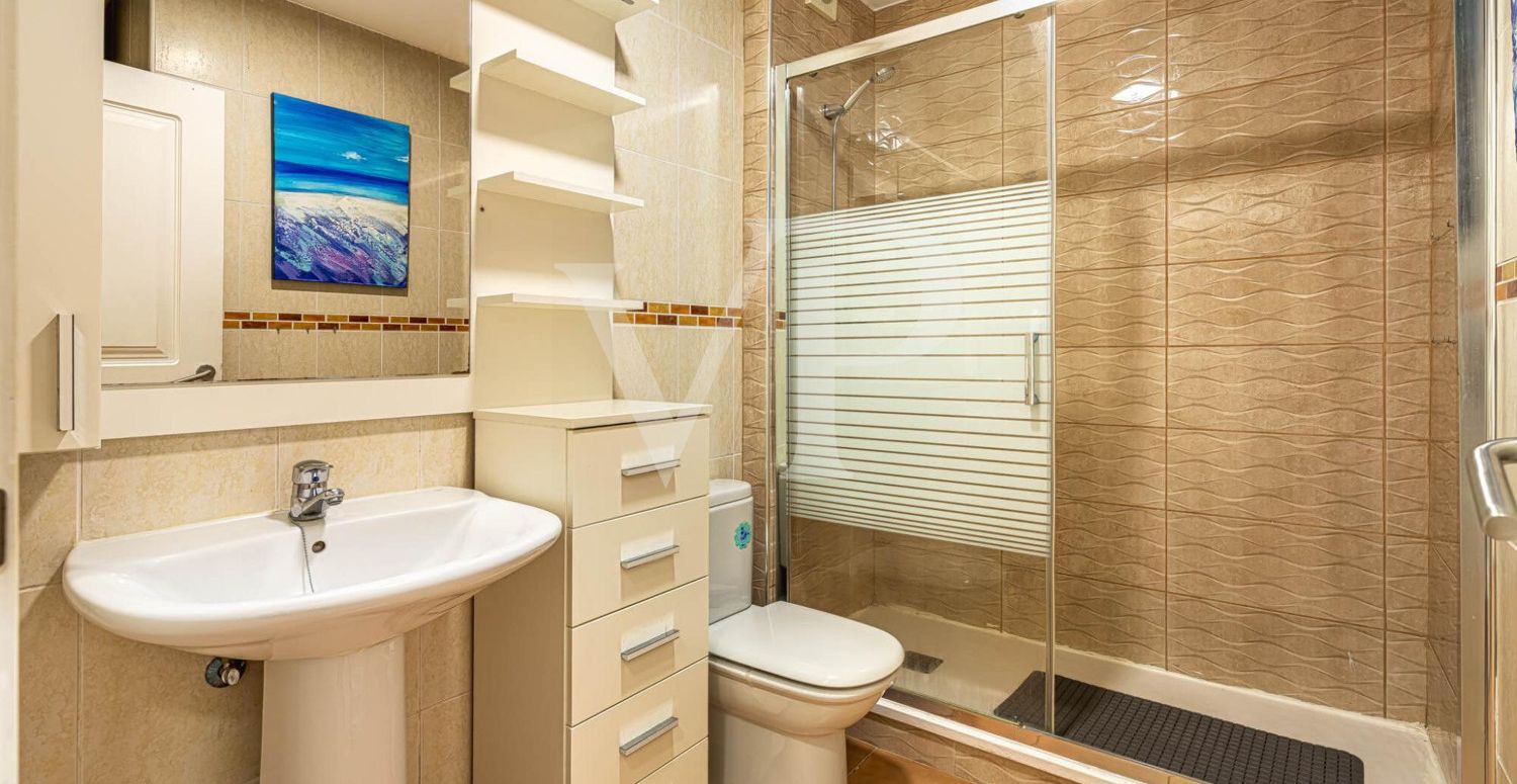 Magnificent ground floor apartment with views in Playa Paraíso