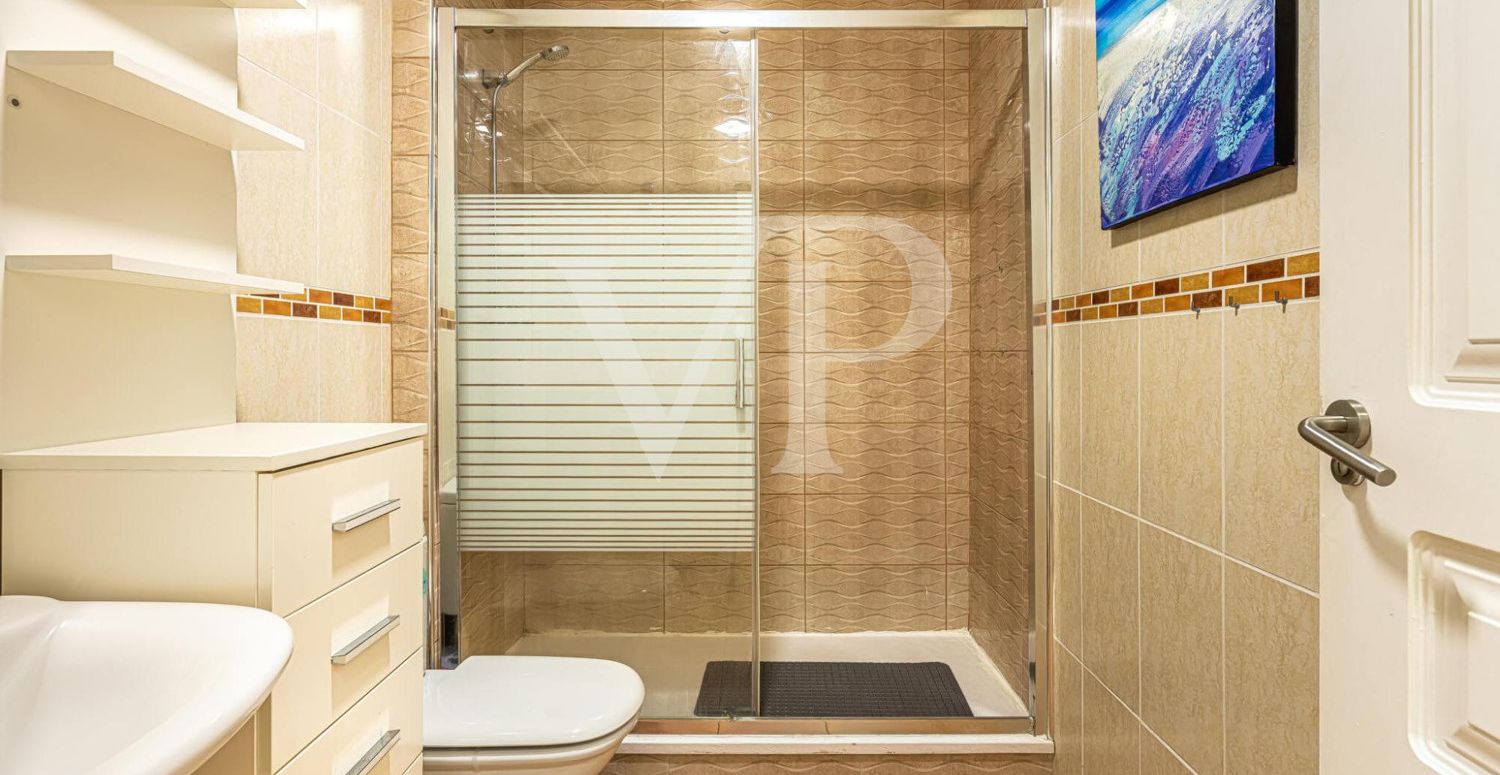 Magnificent ground floor apartment with views in Playa Paraíso