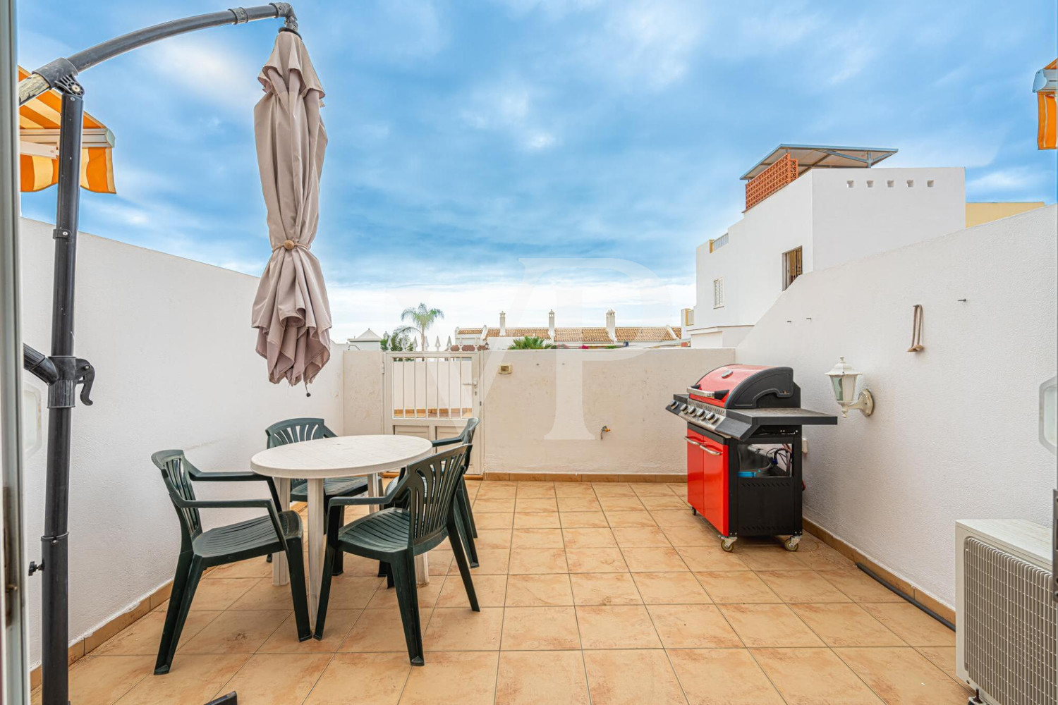 Bezaubernde Erdgeschosswohnung mit schönen Blick in Playa Paraiso