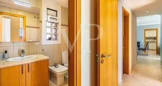 von_poll_real_estate_property_ES253185153_image_30
