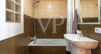 von_poll_real_estate_property_ES253185153_image_22