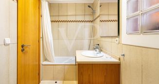 von_poll_real_estate_property_ES253185153_image_29