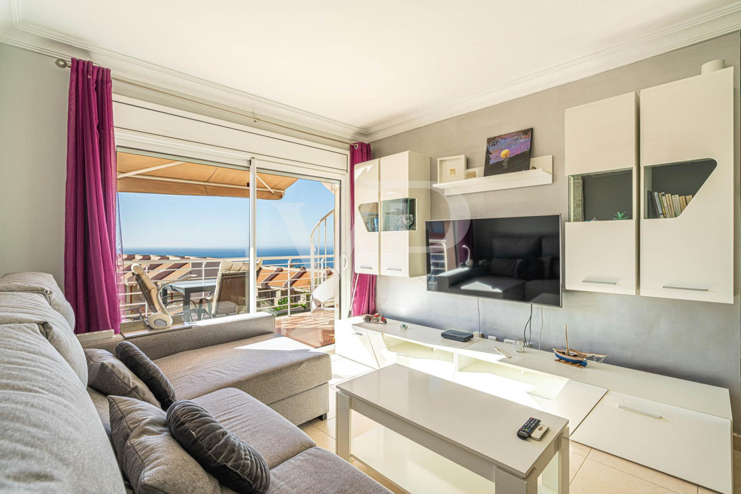 Exclusive penthouse with sea views and roof terrace in Puerto Santiago