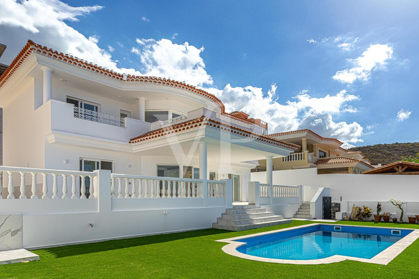 Fully Renovated Luxury Villa in Roque del Conde with Sea Views