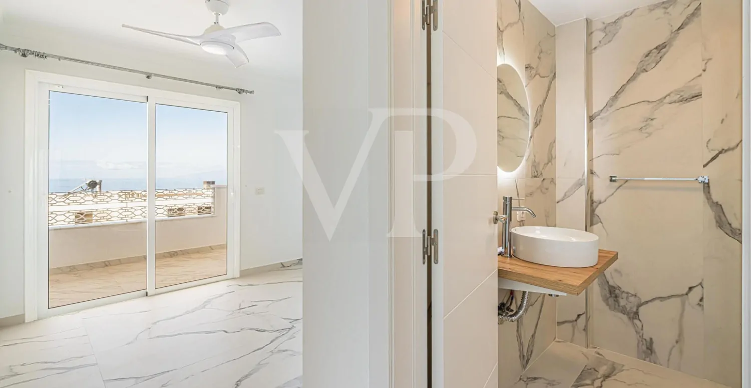 Komplett renovierte Luxusvilla in Roque del Conde mit Meerblick