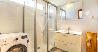 von_poll_real_estate_property_ES253185255_image_24