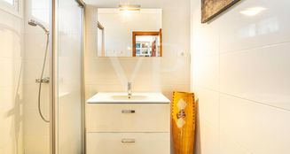 von_poll_real_estate_property_ES253185255_image_25