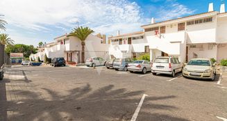 von_poll_real_estate_property_ES253185255_image_36