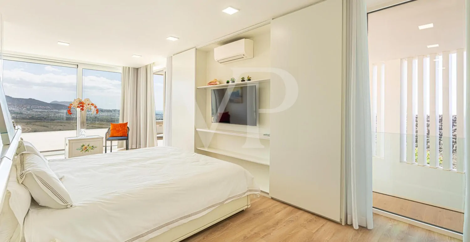 Exklusive Villa in Adeje – Luxus mit Panoramablick