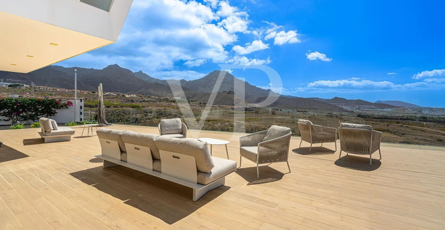 Exklusive Villa in Adeje – Luxus mit Panoramablick