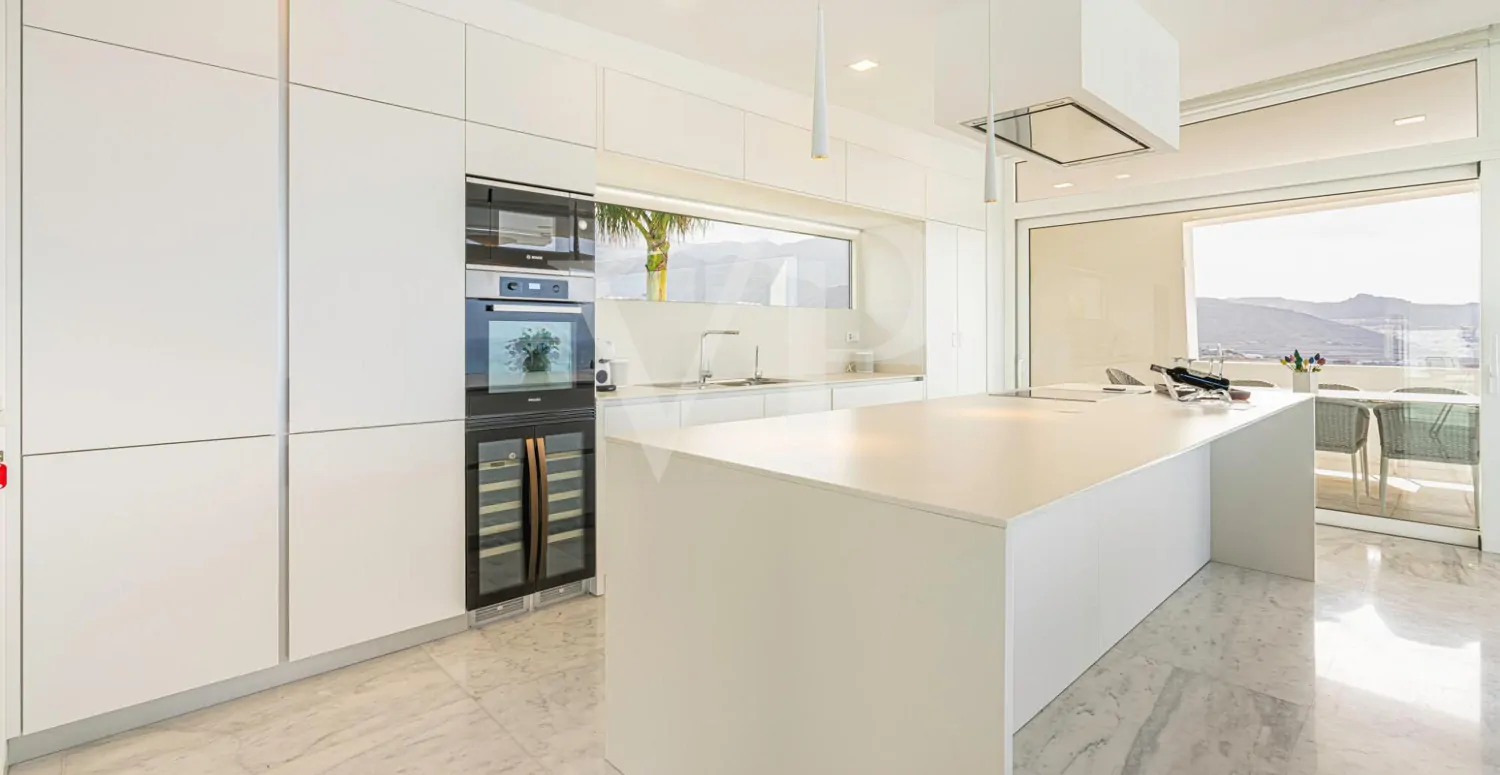 Exklusive Villa in Adeje – Luxus mit Panoramablick