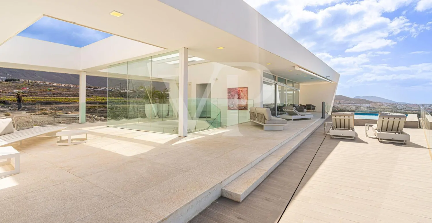Exklusive Villa in Adeje – Luxus mit Panoramablick