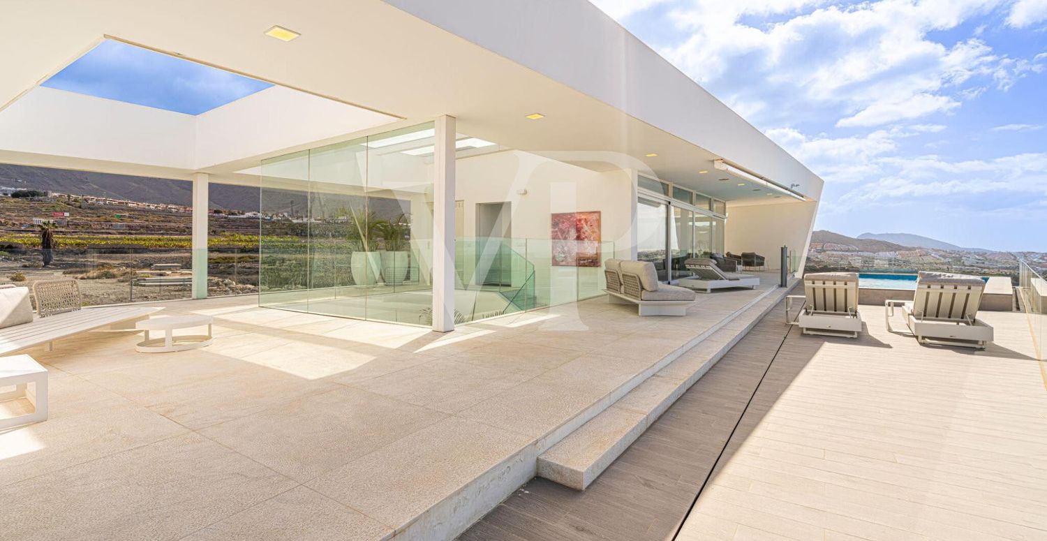 Exklusive Villa in Adeje – Luxus mit Panoramablick