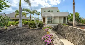 von_poll_real_estate_property_ES253185273_image_63