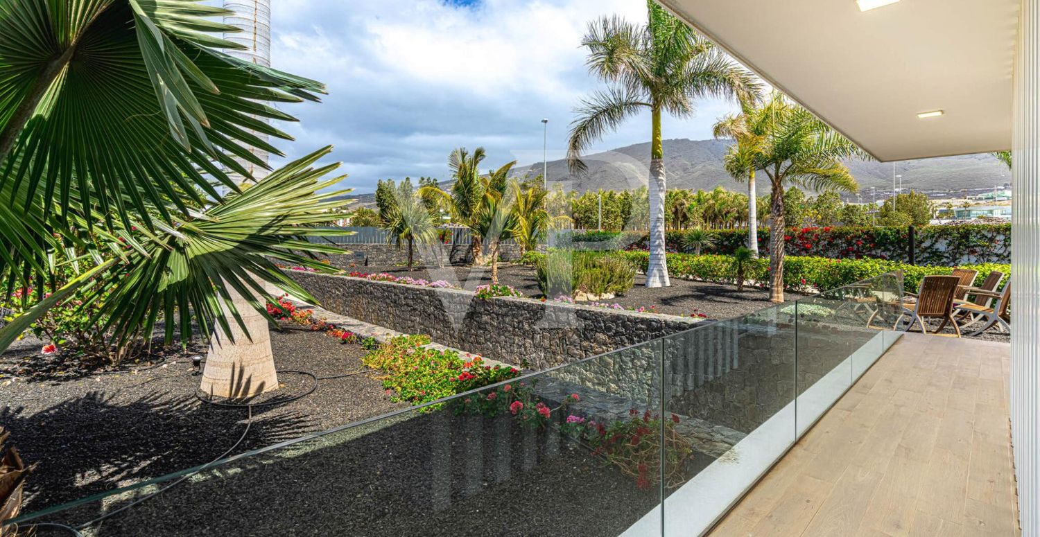 Exklusive Villa in Adeje – Luxus mit Panoramablick