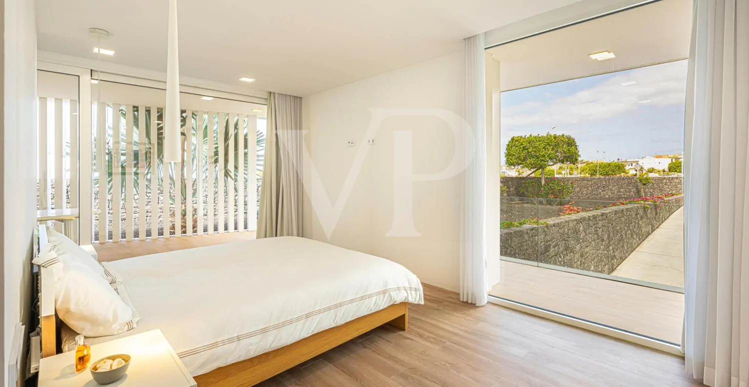 Exklusive Villa in Adeje – Luxus mit Panoramablick