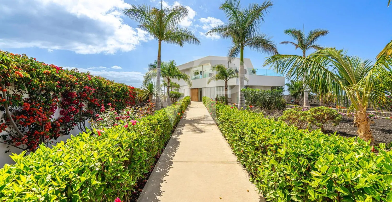 Exklusive Villa in Adeje – Luxus mit Panoramablick