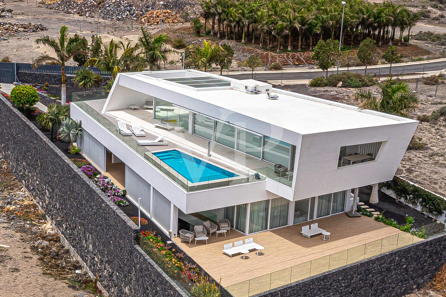 Exklusive Villa in Adeje – Luxus mit Panoramablick