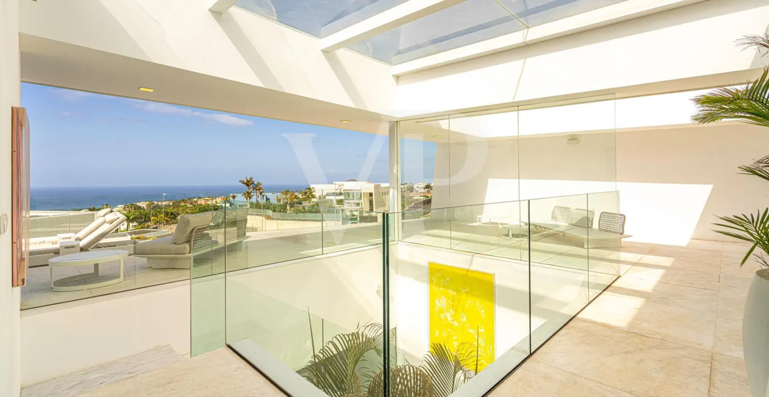Exklusive Villa in Adeje – Luxus mit Panoramablick