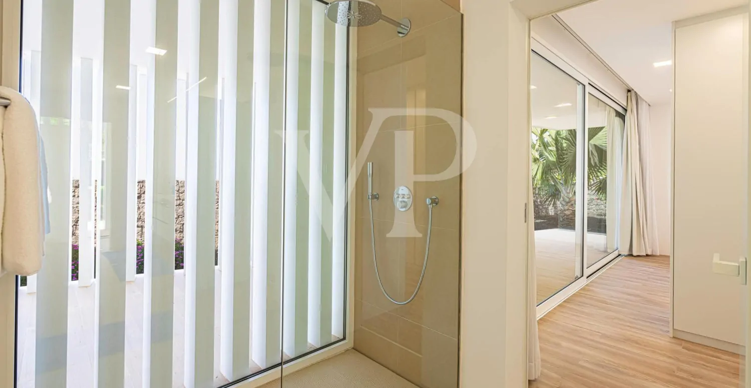 Exklusive Villa in Adeje – Luxus mit Panoramablick