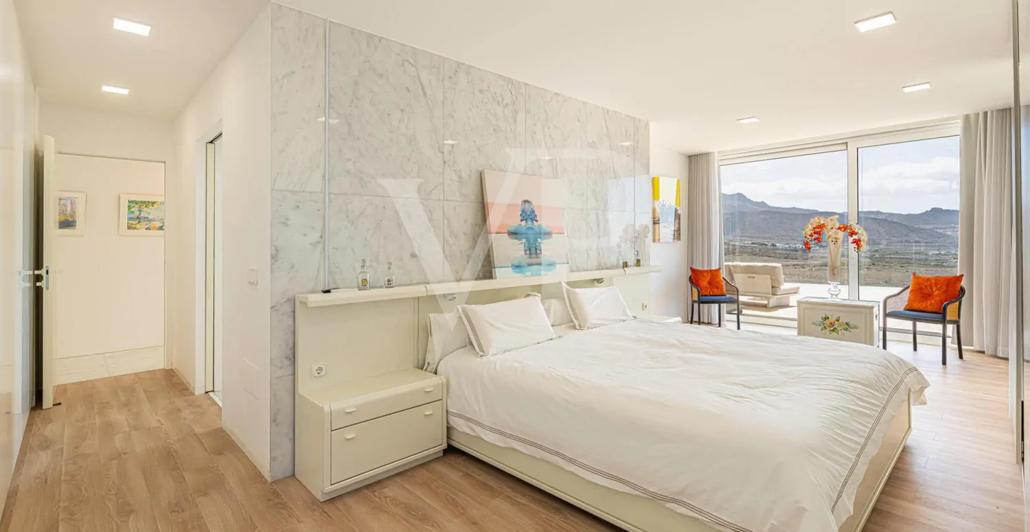 Exklusive Villa in Adeje – Luxus mit Panoramablick